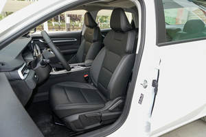 Cina all'ingrosso auto a benzina Geely Emgrand 2025 quarta generazione 1.5L DHT EMGRAND berlina nuove auto - Product Image 5