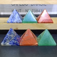 Hot Selling Hochwertige Natur kristall Poliers tein Misch material Pyramide für Geschenk oder Dekoration