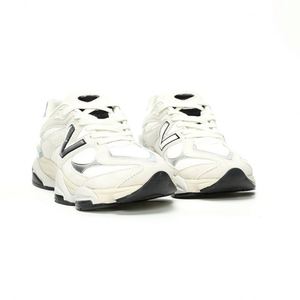 รองเท้าเดินลำลองเนื้อผ้าหนังกลับคุณภาพสูง ดีไซน์แบรนด์หรู ระดับไฮเอนด์ พร้อมพื้นรองรับแรงกระแทก สำหรับผู้ชายและผู้หญิง ทุกฤดูกาล รุ่น C12-35 - Product Image 4