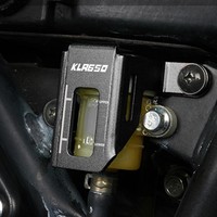 Cubierta protectora del depósito de líquido de frenos trasero para Kawasaki KLR 650-E KLR650 2008 2009 2010 2011 2012 2013 2014 2015 2016 2017 2018
