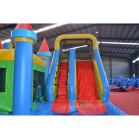 Château gonflable avec toboggan aquatique, château gonflable d'été, château gonflable pas cher, combo château gonflable, château gonflable extérieur