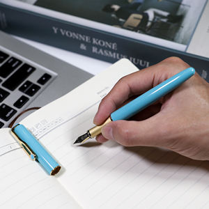 Stylos plume multicolores OEM directs <span class=keywords><strong>d</strong></span>'usine Stylos <span class=keywords><strong>d</strong></span>'écriture en métal Kits créatifs <span class=keywords><strong>d</strong></span>'auteur en vrac pour essais de nouveaux projets - Product Image 3