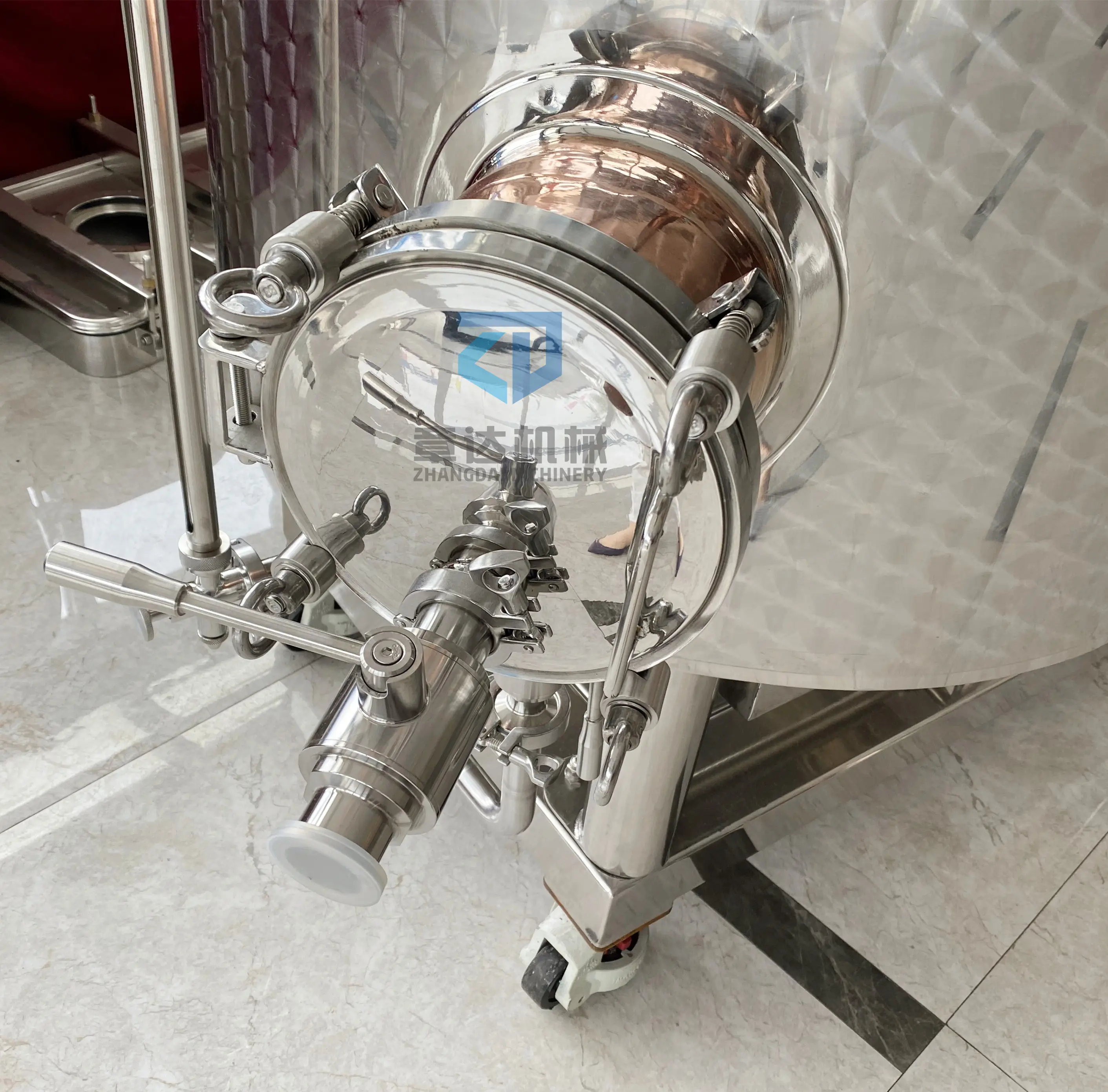 Vodka still 200L 300L still distillation machine alembic copper alcohol recovery column distillation with carbon filter