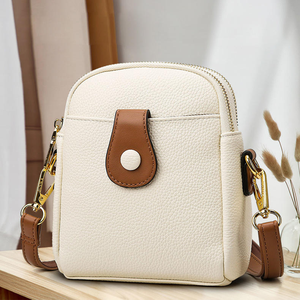 กระเป๋าสะพายข้างแนวมินิมอลแนวตั้ง กระเป๋าสะพายข้างกลางแจ้งกันน้ำ กระเป๋าใบเล็กที่มีเสน่ห์สำหรับงานปาร์ตี้ของผู้หญิง - Product Image 5