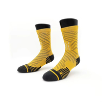 Chaussettes de sport de performance personnalisées Chaussettes de compression Crew Marathon Chaussettes de course sur sentier Logo personnalisé