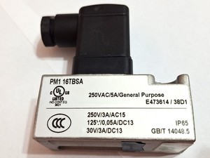 Aventics R412010718 Pneumatic Pressure <b>Switch</b>, 0.2-16 Bar <b>Used</b> - Product Image 6