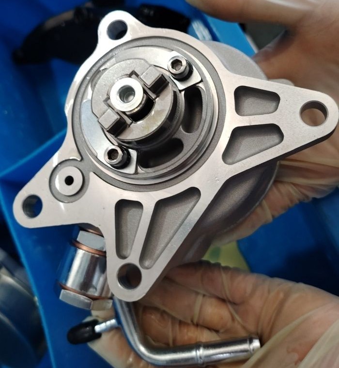 Brake Vacuum Pump SH1518G00 for Mazda 3 6 CX-5 2013-2022