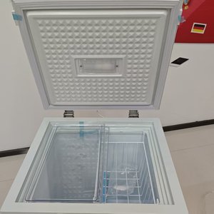 Congélateur suspendu <span class=keywords><strong>100L</strong></span> Congélateur <span class=keywords><strong>coffre</strong></span> profond avec réfrigérateur pour dortoir à la maison avec portes coulissantes et poignée Mini domestique - Product Image 3
