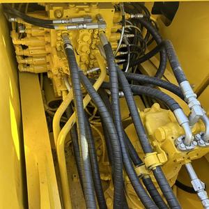 Excavatrice Komatsu PC220-8 d'occasion en bon état, d'origine japonaise - Product Image 4