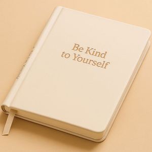 Soyez en douceur avec vous-même : Journal A5 en similicuir à couverture rigide pour l'autosoins, la réflexion quotidienne et la gratitude – Cadeau pour la santé mentale - Product Image 5