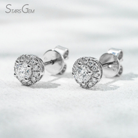 Boucles d'oreilles clous unisexes classiques Starsgem en or blanc massif 18 carats avec halo de diamants de laboratoire taille brillant 0,3 ct 3,2 mm couleur D