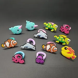 批发卡哇伊可爱惊喜戒指玩具海洋动物聚氯乙烯手指海洋塑料2D什锦海洋设计戒指玩具