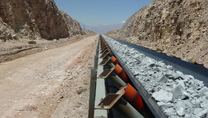 Çin tedarikçisi otomatik <span class=keywords><strong>z</strong></span> tipi kova konveyör <span class=keywords><strong>z</strong></span> konveyör kova asansörü zincirli konveyör makine kayışı - Product Image 3