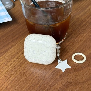 Étui pour écouteurs blanc mat en forme de petit <span class=keywords><strong>cheval</strong></span>, compatible avec les écouteurs de 4e génération et l'étui de protection populaire - Product Image 3