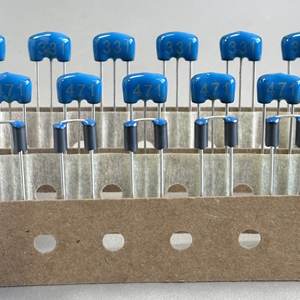 EMI 소음 억제 필터 공장 직접 판매 신뢰성 주도 EMIL 3 터미널 커패시터 공통 모드 초크 커패시터 - Product Image 3