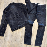 Ensemble Complet Deux Pièces Hip Hop Personnalisé Veste Boutonnée à Clous et Rivets et Jean Droit, Costume en Denim pour Hommes