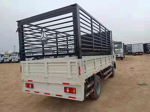 <span class=keywords><strong>Camion</strong></span> de fret léger SINOTRUK 8-12T avec côtés rabattables et auvent en maille - Product Image 5