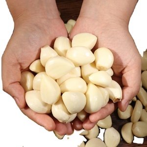 <span class=keywords><strong>Ail</strong></span> frais naturel pelé, gousses d'<span class=keywords><strong>ail</strong></span> à texture ferme et goût croustillant - Product Image 3