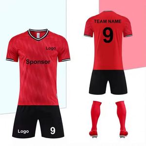 ชุดฟุตบอลแบบสั่งทำคุณภาพสูงปี 2025 เสื้อเจอร์ซีย์ กางเกงแทรคสูท ระบายอากาศได้ดี น้ำหนักเบา ดีไซน์หรูหรา พร้อมลายพิมพ์แบบซับลิเมชั่น - Product Image 5