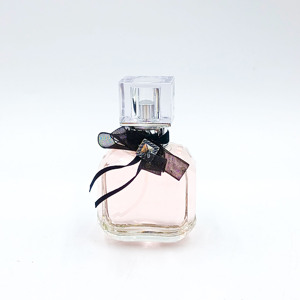 Parfum Féminin Parisien à Succès 50ml, Fruité et Floral, Spray Corporel Longue Durée, Parfum de Haute Qualité en Gros - Product Image 2