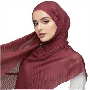 Voile plissé uni pour femmes musulmanes, foulard froissé en mousseline à séchage rapide, longue écharpe pour la tête – Vente en gros - Product Image 4