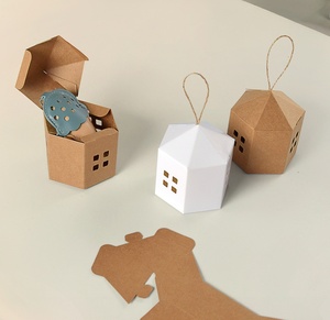Caja <span class=keywords><strong>de</strong></span> Regalo en Forma <span class=keywords><strong>de</strong></span> Casa, <span class=keywords><strong>Cajas</strong></span> Navideñas Blancas en Forma <span class=keywords><strong>de</strong></span> Casa, <span class=keywords><strong>Cajas</strong></span> Decorativas <span class=keywords><strong>de</strong></span> Papel para Dulces <span class=keywords><strong>con</strong></span> Cuerdas y Ventana para Recuerdos <span class=keywords><strong>de</strong></span> Fiesta - Product Image 5