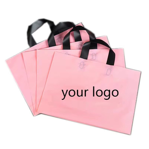 Sac fourre-tout réutilisable en plastique PE rose avec logo personnalisé imprimé, fonction barrière pour supermarché, emballage de vêtements et cadeaux - Product Image 2