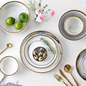 redondo logotipo casa decoración <span class=keywords><strong>juego</strong></span> de cena de borde de oro de mármol blanco de porcelana <span class=keywords><strong>platos</strong></span> de boda para restaurante - Product Image 2