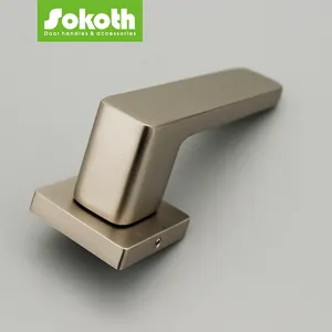 Estilo moderno Matt Black Handle Lever Interior Door Handle Lever com ouro chapeado