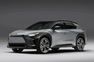 Guangzhou Auto Nieuwe Energie <span class=keywords><strong>Tram</strong></span> Toyotabz4xsuv Elektrisch Voertuig 2wd 615Km Elektrisch Voertuig Suv - Product Image 5