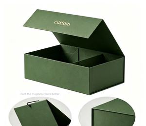 Caja de Regalo Rígida Verde Personalizada con Cierre Magnético, Logotipo Estampado en Caliente, Cartón, Forma Rectangular - Product Image 1