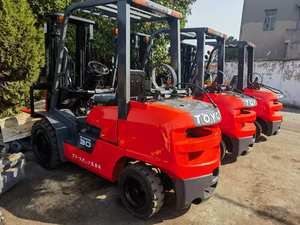 รถยกโตโยต้า 30 3 ตัน 4.8 เมตร 3 เสา ยกสูง ใช้แก๊ส LPG/โพรเพน/แก๊สเหลว ของญี่ปุ่น พร้อมเครื่องยนต์ เกียร์ และปั๊ม - Product Image 2
