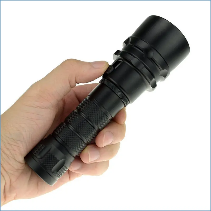 Brightness Aluminum IP68 waterproof handheld torch black powerful T6 led diving flashlight