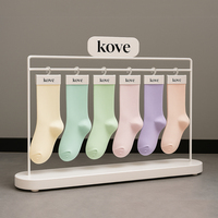 Présentoir de comptoir en métal au design moderne pour supermarché, présentoir de chaussettes avec logo personnalisé