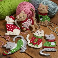 Niedliche Haustier-Themen Weihnachtsornamente Umweltfreundliche Bestseller Filz-Katze mit Pullover-Design für Feiertags-Heim- und Baumdekoration