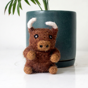 Porte-clés en feutre aiguilleté et laine, motif bison américain, jouets d'imitation pour enfants - Product Image 5