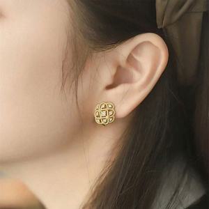 Pendientes de Botón de Flor con Circonita, Chapados en Oro de 18K y Platino, Estilo Cristiano Moderno, Rakol E21090060, para Mujer, Aniversario - Product Image 4