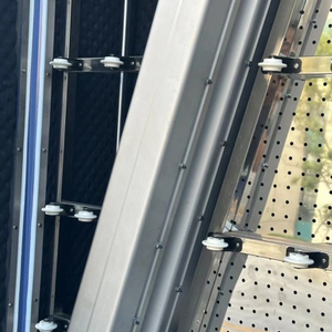 Lavadora de Vidrio Vertical de Alta Calidad y Fácil Manejo con PLC y Motor de 20kW para Preparación de Vidrio Aislante - Product Image 3