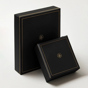 Boîte cadeau créative en carton rigide avec couvercle à fenêtre pour bonbons et pâtisseries - Product Image 3