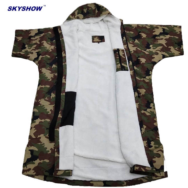 Пользовательский короткий рукав 100% переработанная ткань с сертификатом GRS унисекс сухое изменение водонепроницаемый пончо для серфинга Халат