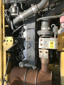 Excavatrice KOMATSU 240 d'occasion avec des performances exceptionnelles - Product Image 2