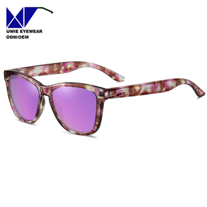 Gafas de Sol Polarizadas con Marco Cuadrado Moderno 2023, <span class=keywords><strong>Lentes</strong></span> TAC UV400, Material de PC, con Logotipo Personalizado, para Hombres y Mujeres a la Moda - Product Image 3