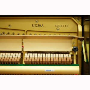 เปียโนอะคูสติกยามาฮ่าสีดำ รุ่นใหม่และมือสอง ผลิตในญี่ปุ่น มีขาย - Product Image 3