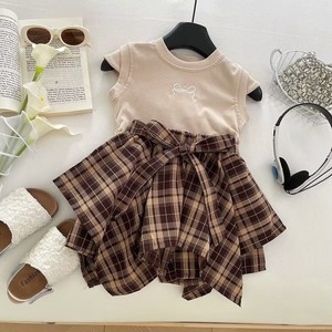 Conjunto de <span class=keywords><strong>Verano</strong></span> para Niña 2025 - Nuevo Conjunto de 2 Piezas con Camiseta de Manga Mariposa y Falda Asimétrica a Cuadros para Niñas de 2 a 10 Años - Product Image 4