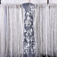 Tissu en dentelle de tulle brodé de fleurs 3D avec appliques perlées, paillettes blanches, tissu en maille florale pour robe de mariée de haute couture
