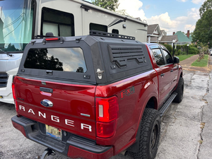 Copertura del tetto del camion impermeabile e pieghevole per <span class=keywords><strong>Ford</strong></span> <span class=keywords><strong>Ranger</strong></span> <span class=keywords><strong>Pickup</strong></span> fuoristrada 2025 2012 alta qualità in lega di alluminio - Product Image 3