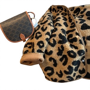 Poncho court en laine tissée avec fourrure intégrée, version coréenne 2022, polyvalent, ample, amincissant, décontracté, imitation fourrure, automne-hiver - Product Image 3