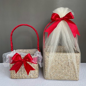 Caja <span class=keywords><strong>de</strong></span> regalo <span class=keywords><strong>de</strong></span> boda <span class=keywords><strong>de</strong></span> mano cesta <span class=keywords><strong>de</strong></span> paja fiesta <span class=keywords><strong>de</strong></span> cumpleaños recepción boda damas <span class=keywords><strong>de</strong></span> honor regalo cesta tejida a mano al por mayor - Product Image 4