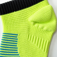 Chaussettes de sport respirantes en maille personnalisées OEM, avec soutien de la voûte plantaire, adaptées à la main gauche et à la main droite, pour la course, la gym et le tennis