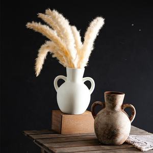 Jarrón de cerámica rústico para granja, terracota blanqueada <span class=keywords><strong>con</strong></span> asas dobles para decoración de bodas <span class=keywords><strong>con</strong></span> <span class=keywords><strong>eucalipto</strong></span> y flores secas - Product Image 2